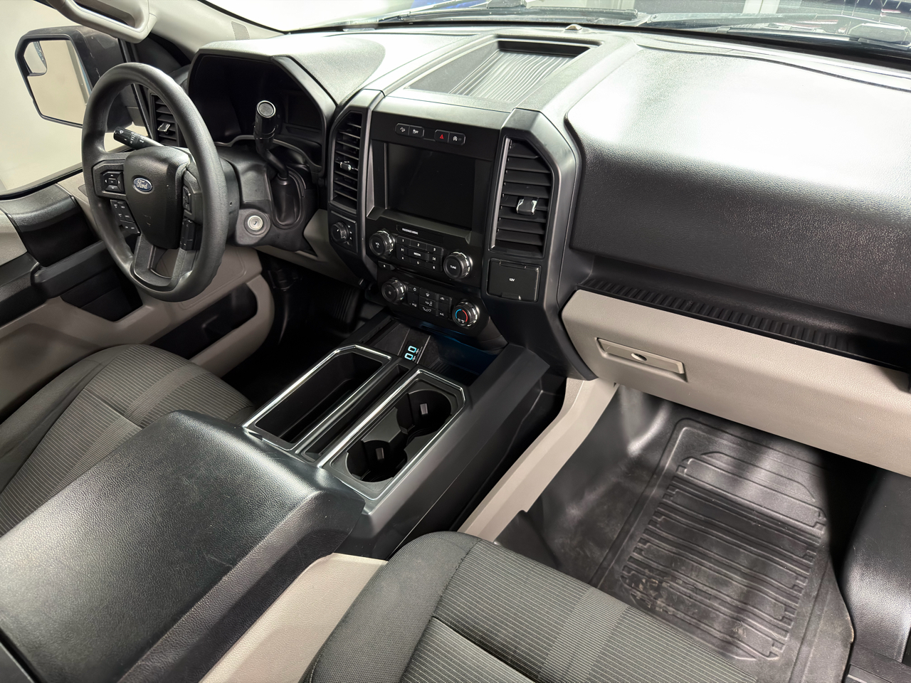 Ford F-150 XL 4WD SuperCrew 5.5' Box 2018