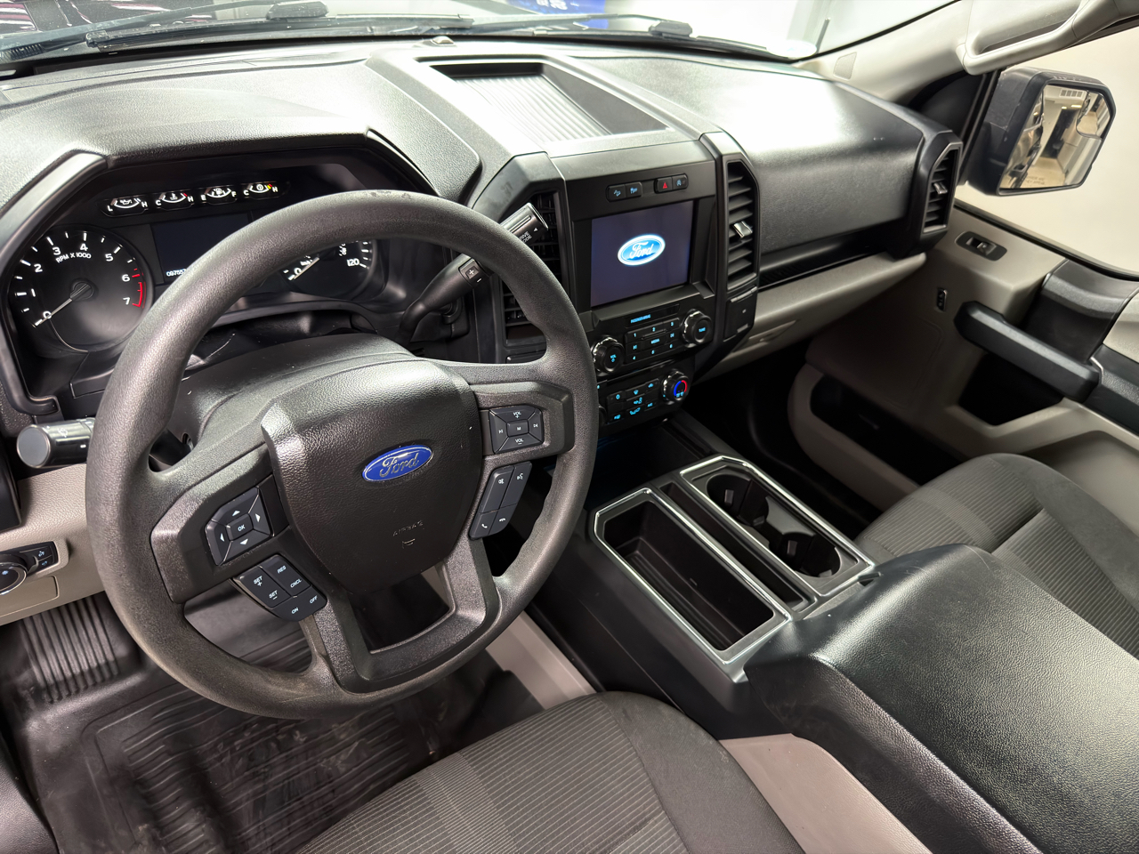 Ford F-150 XL 4WD SuperCrew 5.5' Box 2018