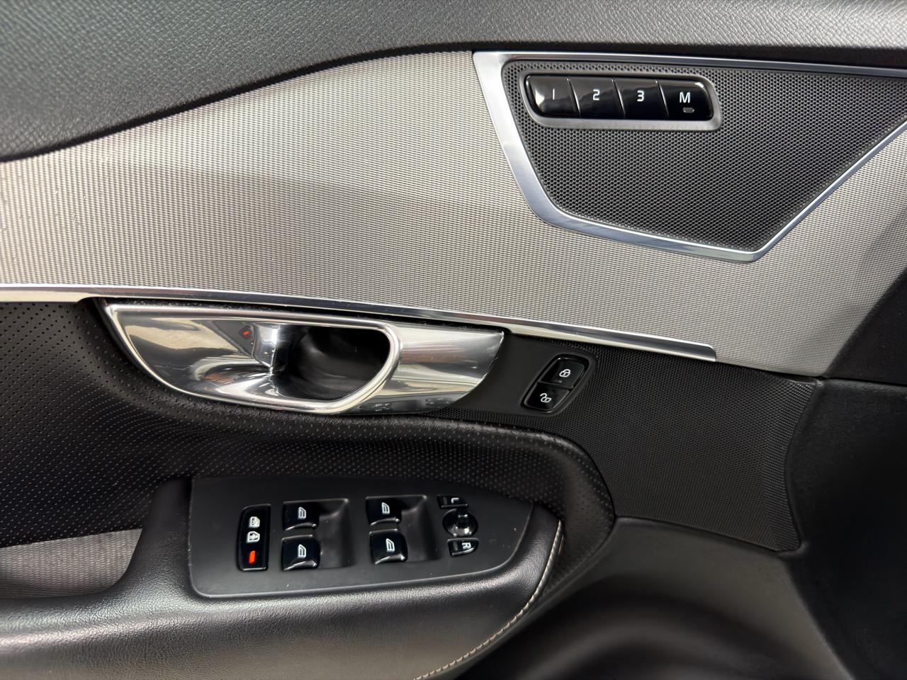 Volvo XC90 AWD 4dr T6 R-Design 2016