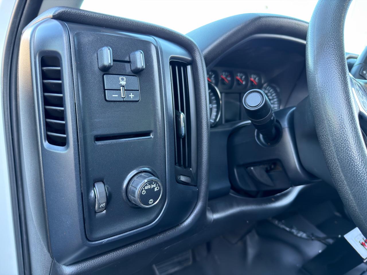 Chevrolet Silverado 3500HD Built After Aug 14 2WD Reg Cab 133.6" Work Truck 2015