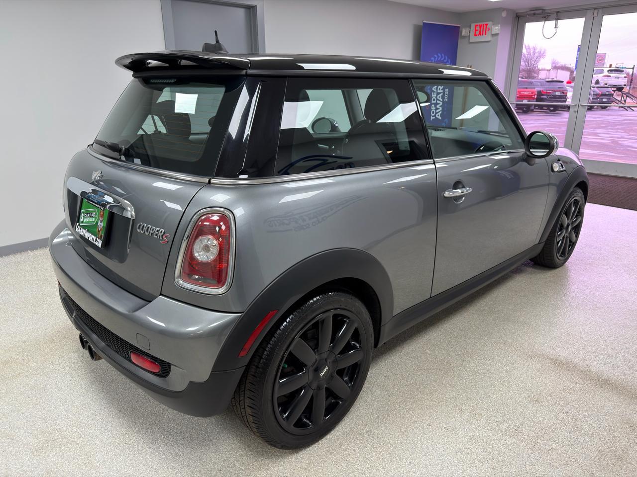 MINI Cooper Hardtop 2dr Cpe S 2010