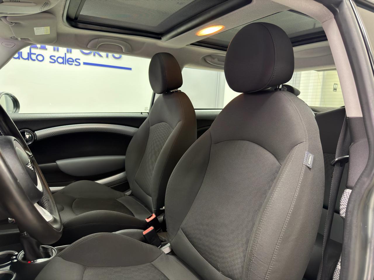 MINI Cooper Hardtop 2dr Cpe S 2010