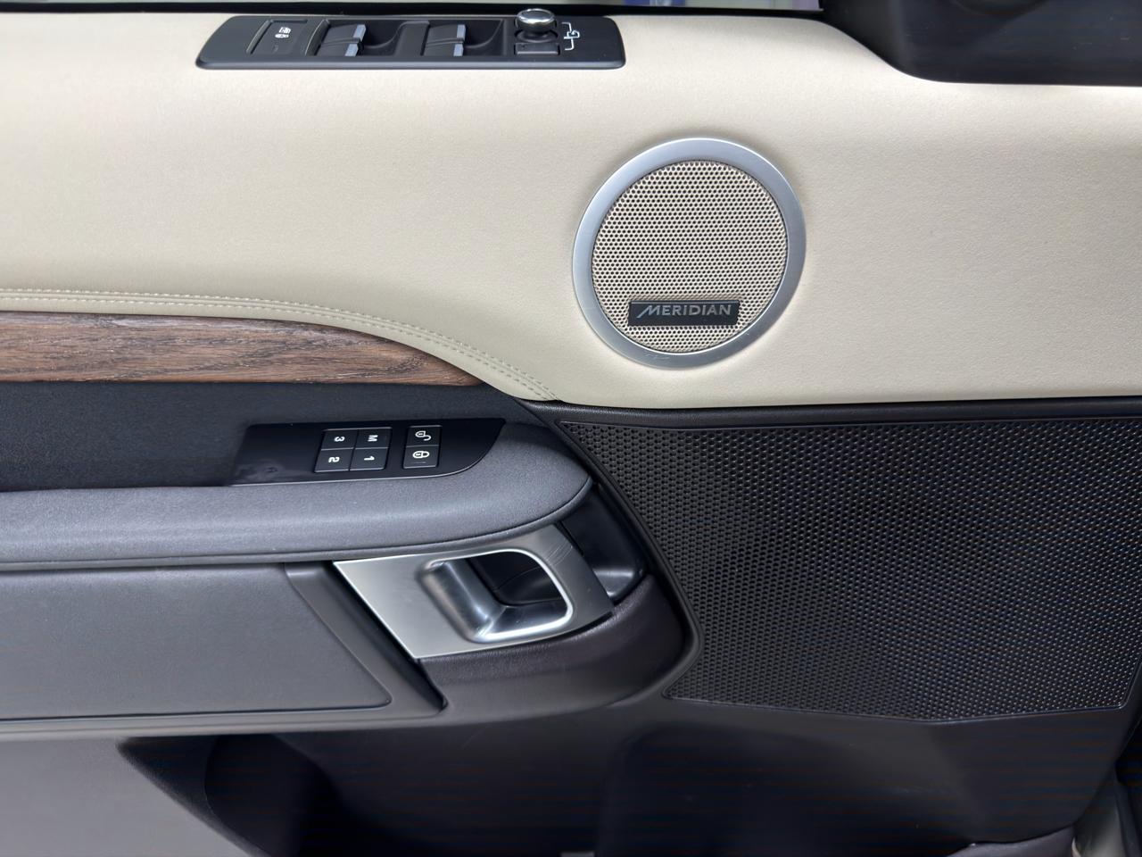 Land Rover Discovery HSE V6 Supercharged 2017