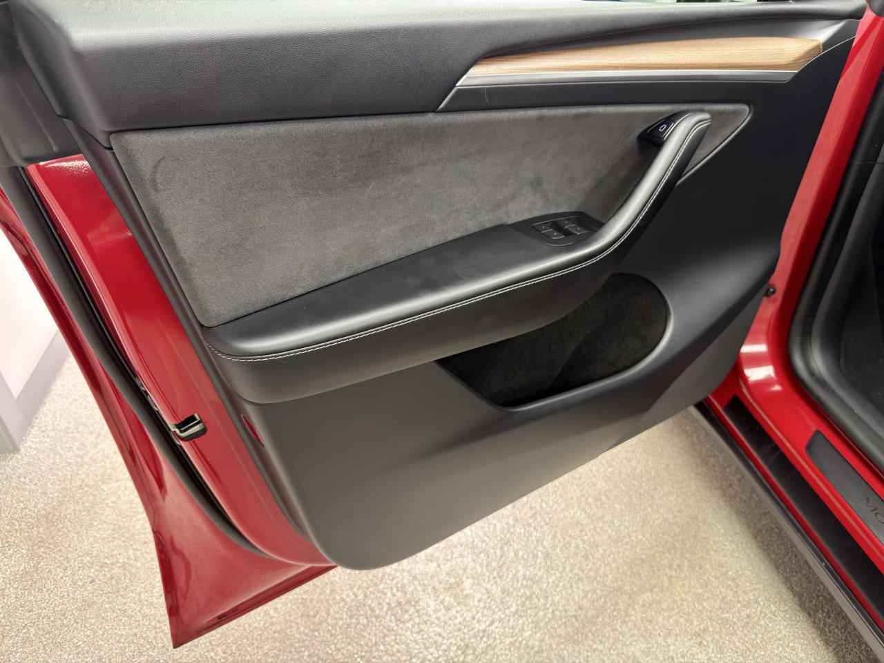 Tesla Model Y Performance AWD 2023