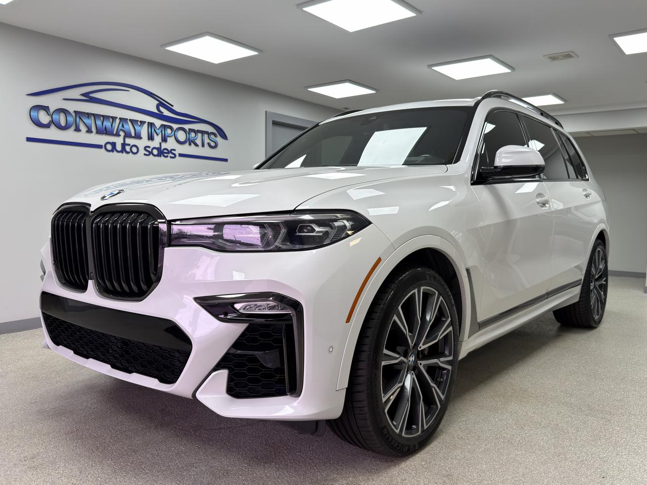 BMW X7 xDrive40i Sports Activity Vehicle 2021