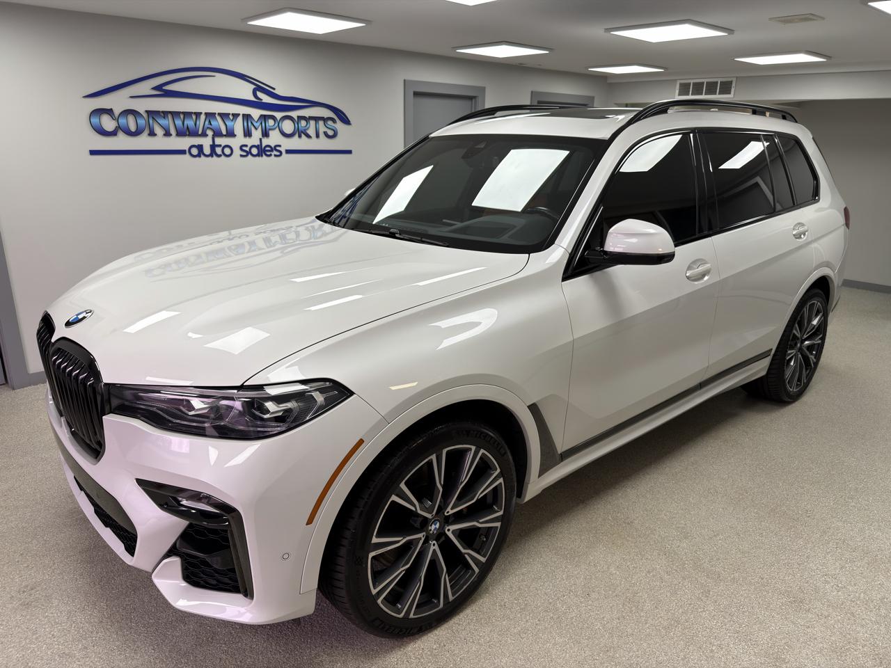 BMW X7 xDrive40i Sports Activity Vehicle 2021