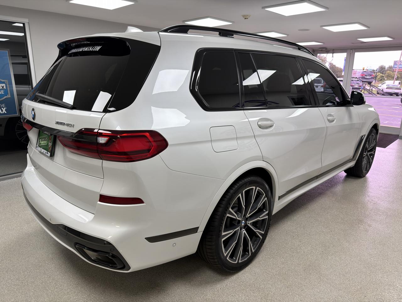 BMW X7 xDrive40i Sports Activity Vehicle 2021