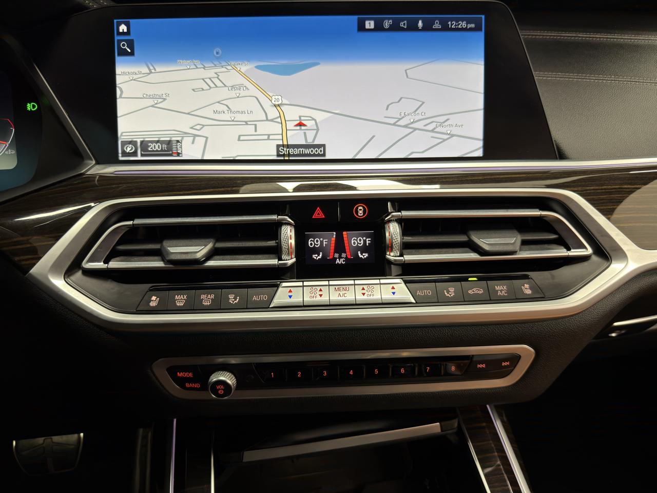 BMW X7 xDrive40i Sports Activity Vehicle 2021
