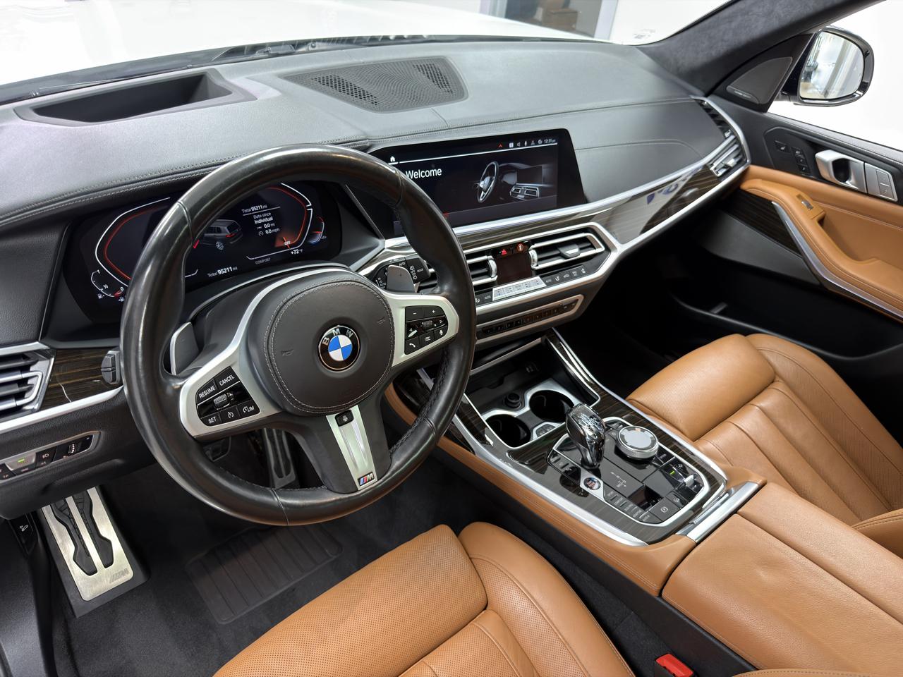BMW X7 xDrive40i Sports Activity Vehicle 2021