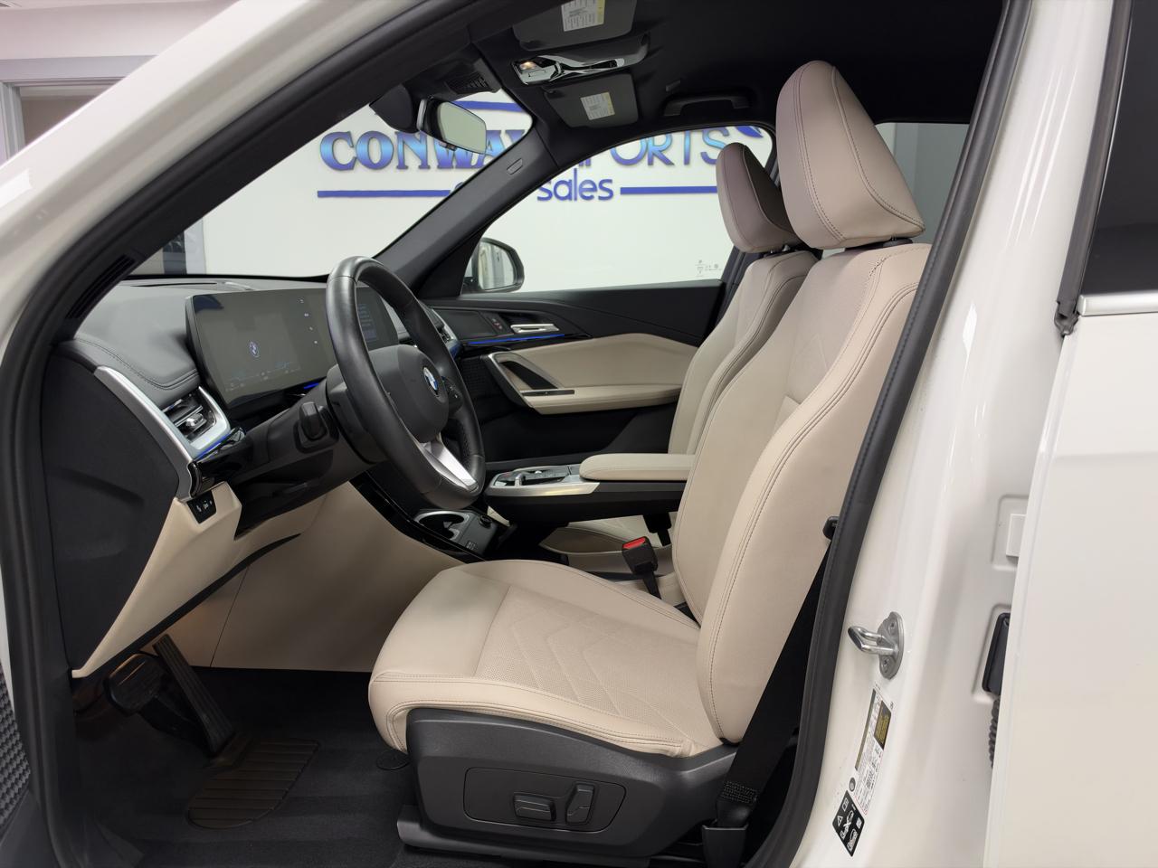 BMW X1 xDrive28i Sports Activity Vehicle 2024