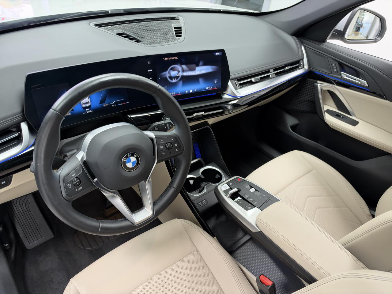 BMW X1 xDrive28i Sports Activity Vehicle 2024