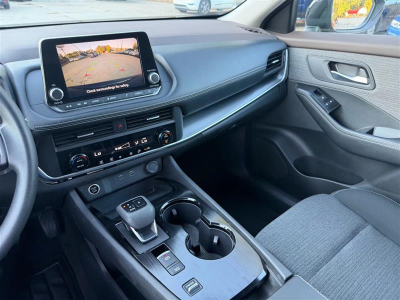 Nissan Rogue SV 2023