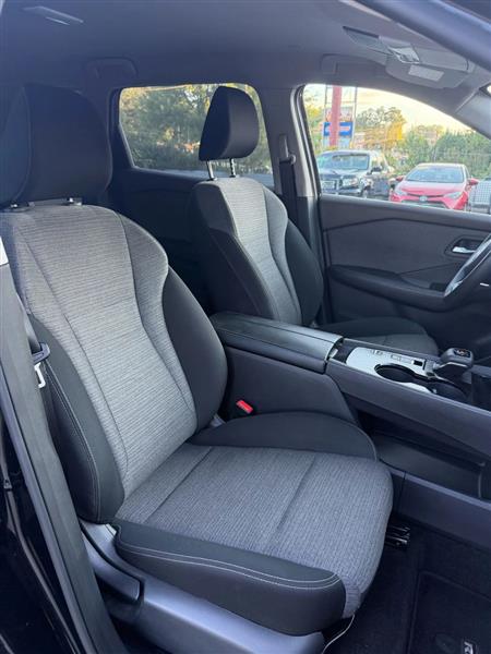 Nissan Rogue SV 2023