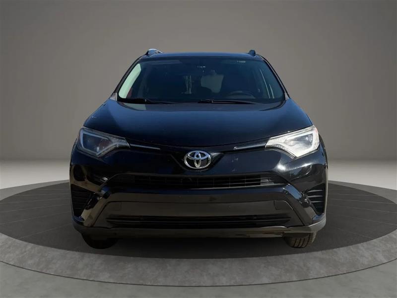 Toyota RAV4 LE FWD 2016