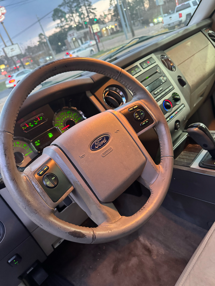 Ford Expedition King Ranch 2WD 2011