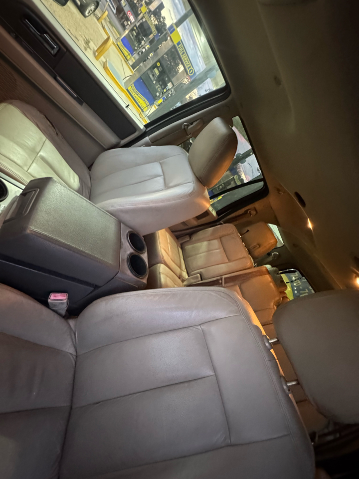 Ford Expedition King Ranch 2WD 2011