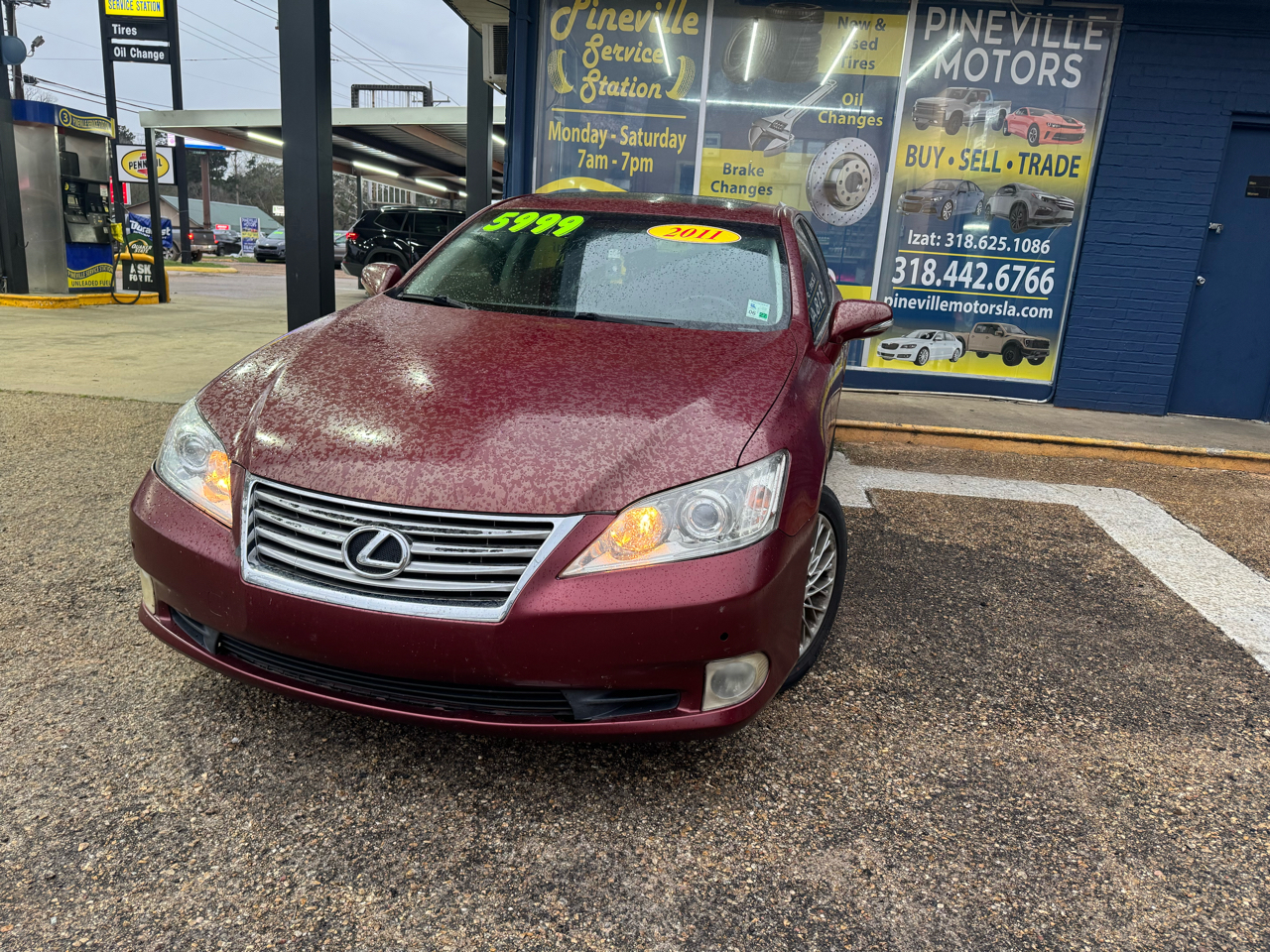 Lexus ES 350 Sedan 2011