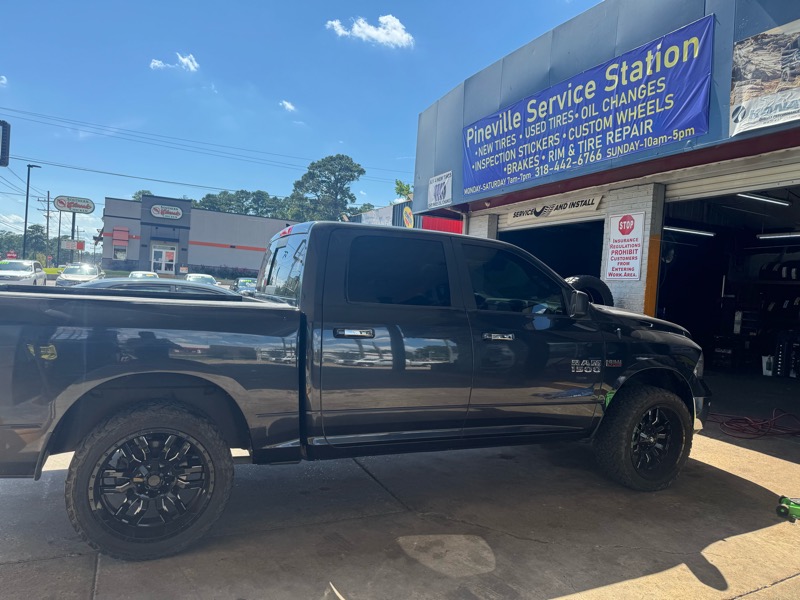 RAM 1500 2WD Crew Cab 140.5" Lone Star 2016