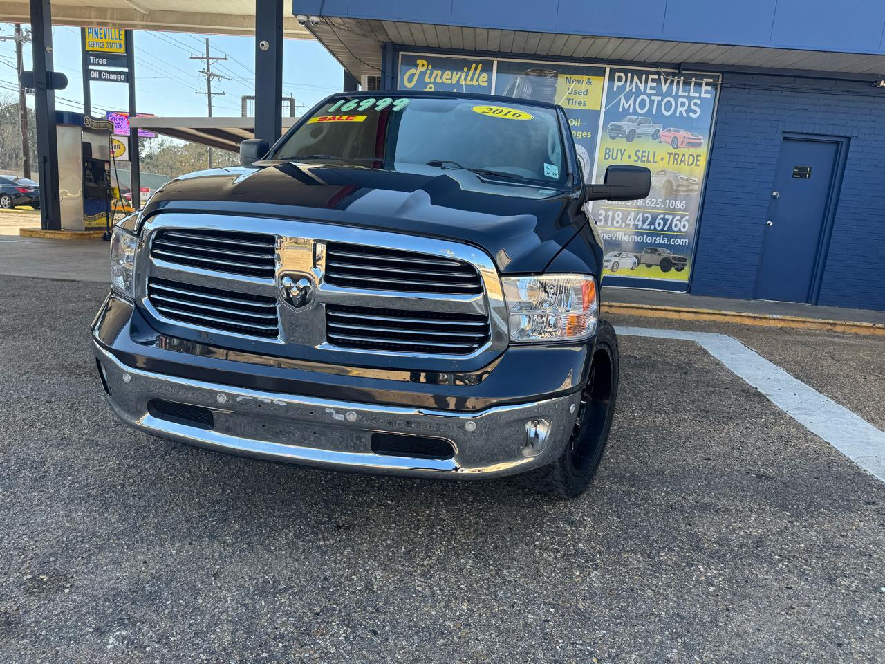 RAM 1500 2WD Crew Cab 140.5" Lone Star 2016