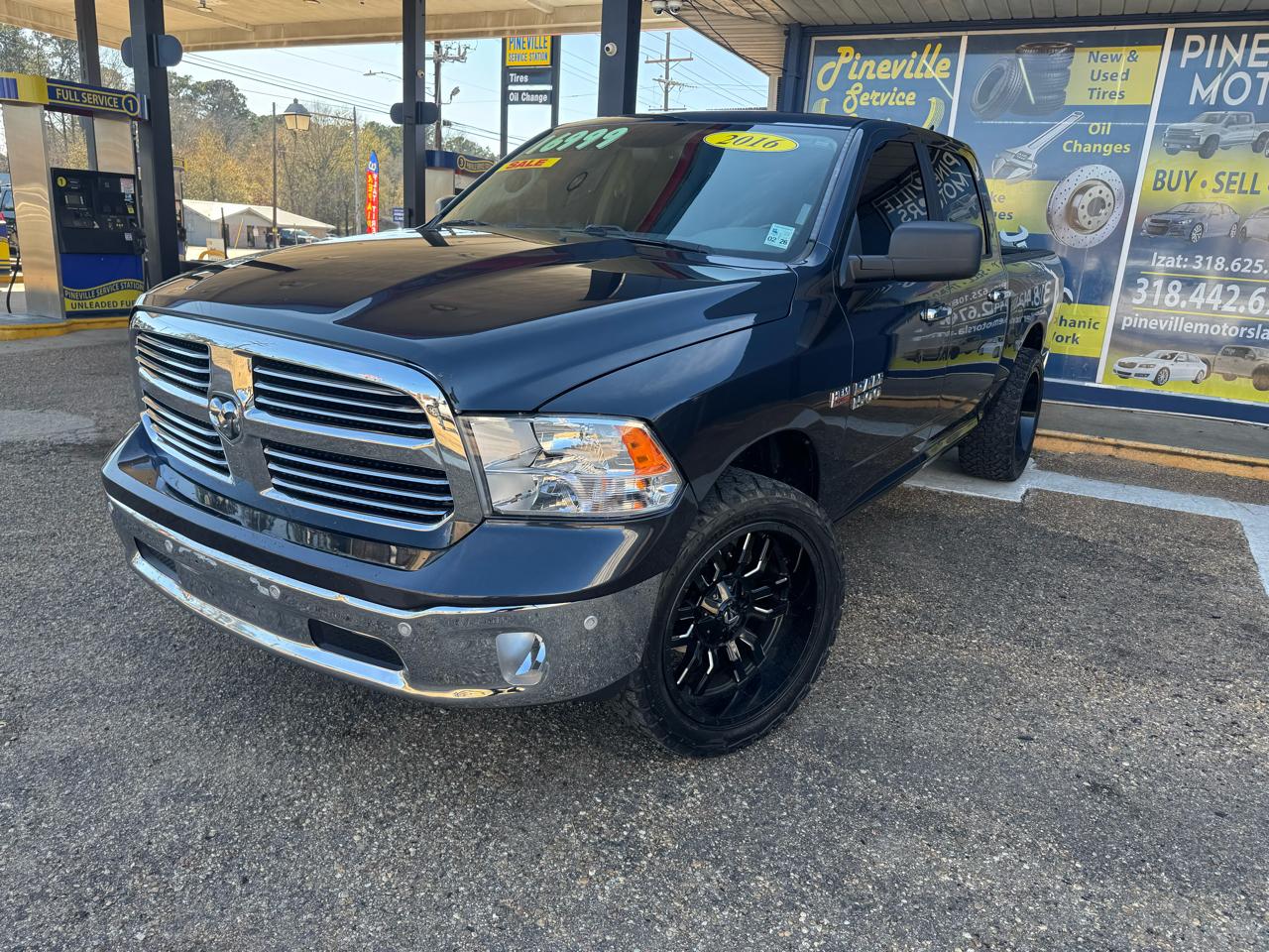 RAM 1500 2WD Crew Cab 140.5" Lone Star 2016