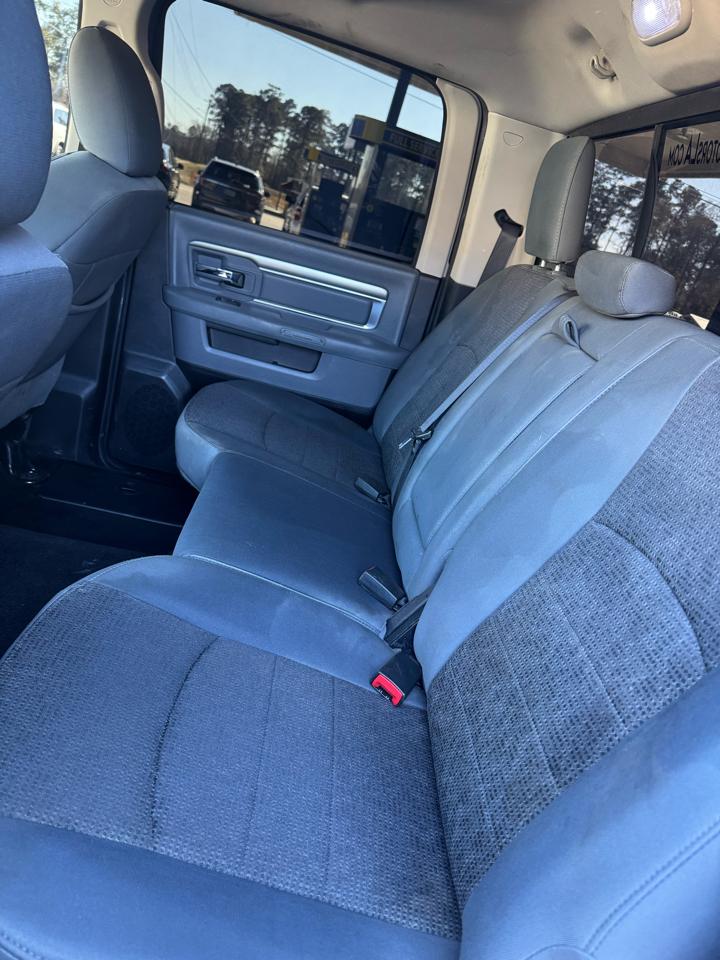 RAM 1500 2WD Crew Cab 140.5" Lone Star 2016