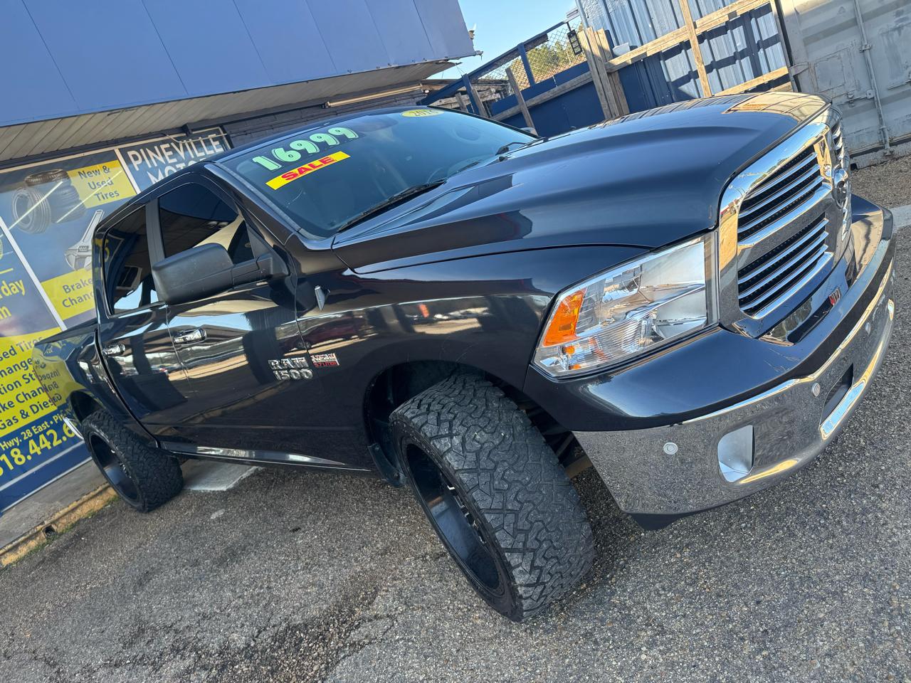 RAM 1500 2WD Crew Cab 140.5" Lone Star 2016