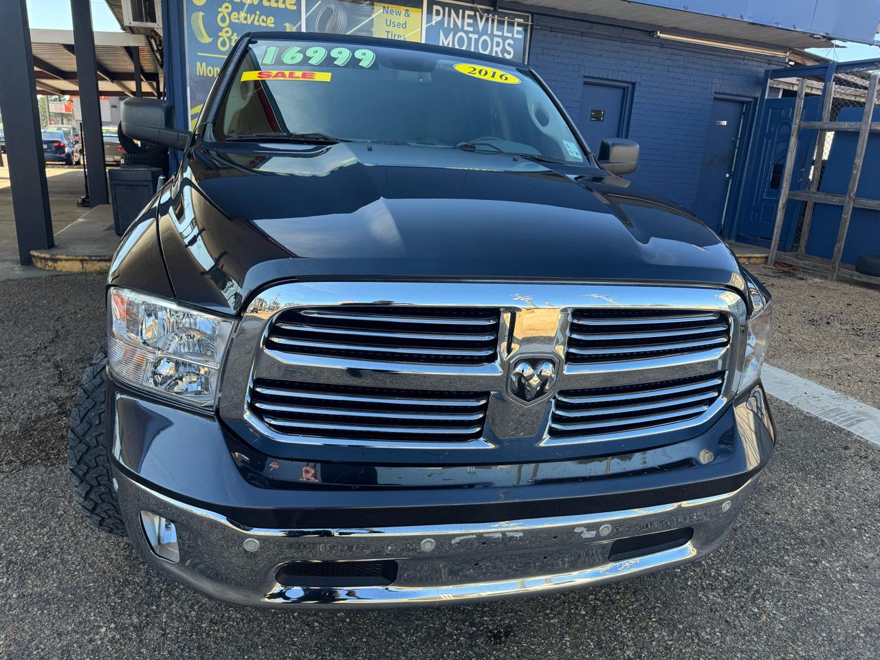 RAM 1500 2WD Crew Cab 140.5" Lone Star 2016