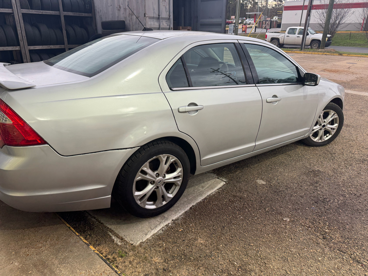 Ford Fusion SE 2012