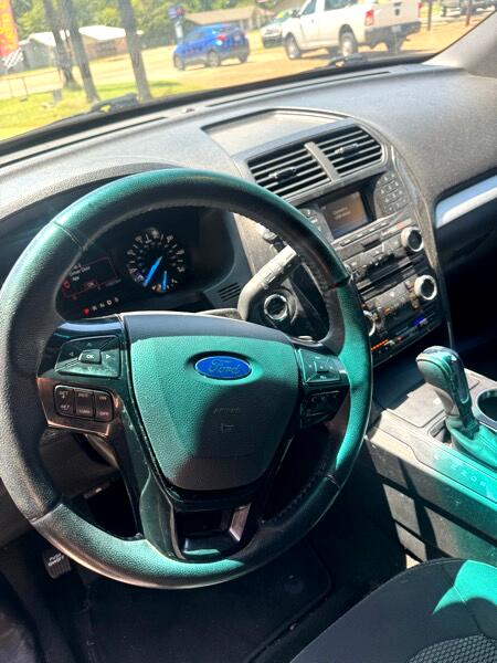 Ford Explorer XLT FWD 2017 Ford Explorer XLT FWD 2017