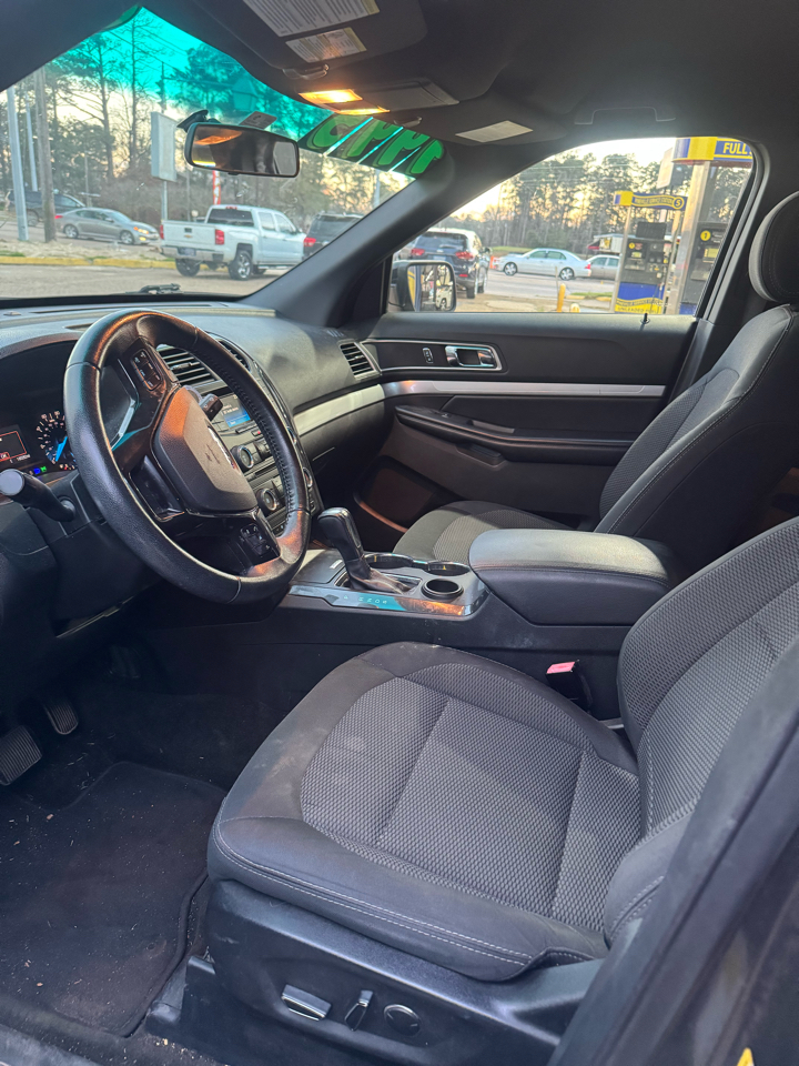 Ford Explorer XLT FWD 2017