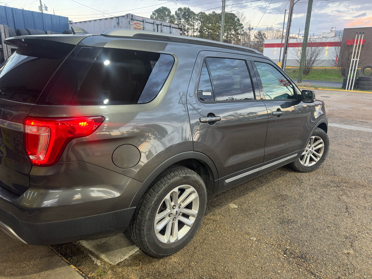Ford Explorer XLT FWD 2017