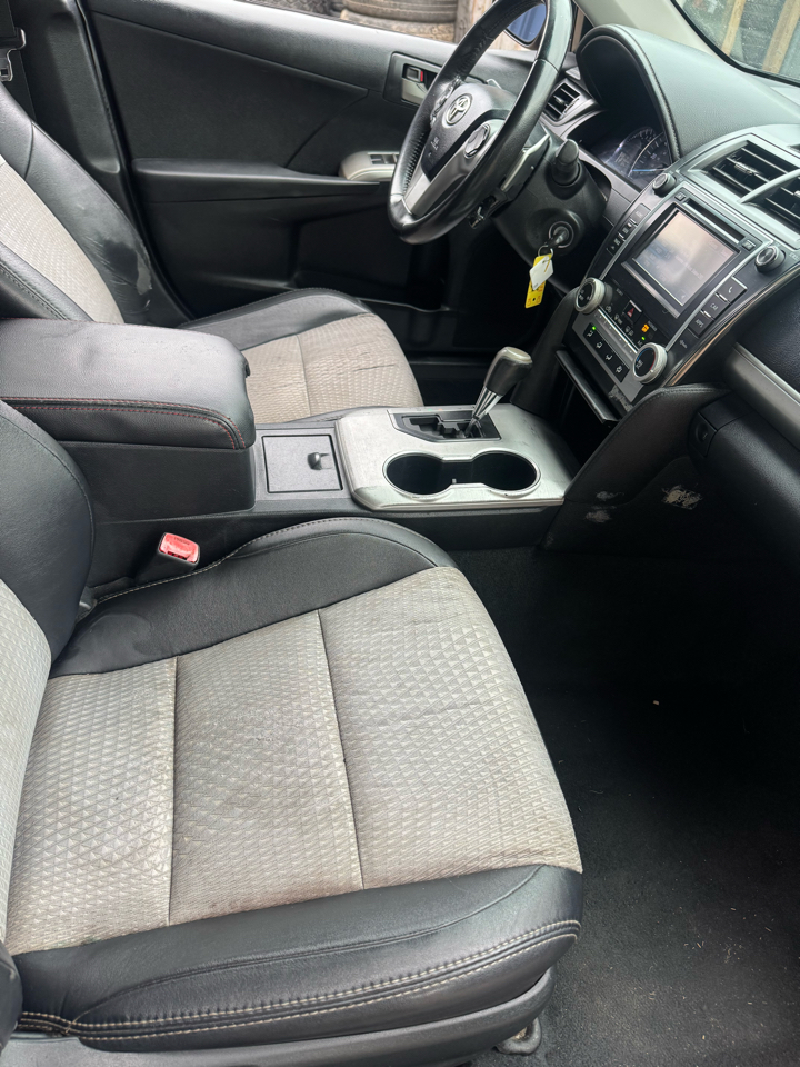 Toyota Camry SE 2013