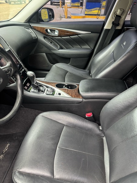 Infiniti Q50 Premium 2014