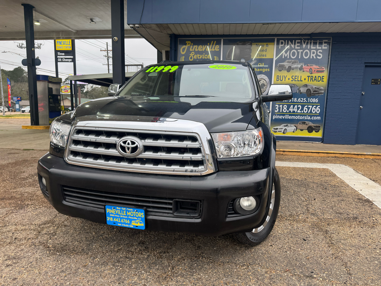 Toyota Sequoia Plantium 2WD 2010