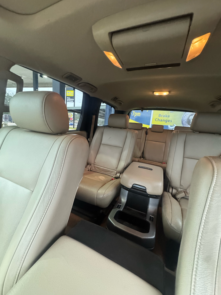 Toyota Sequoia Plantium 2WD 2010