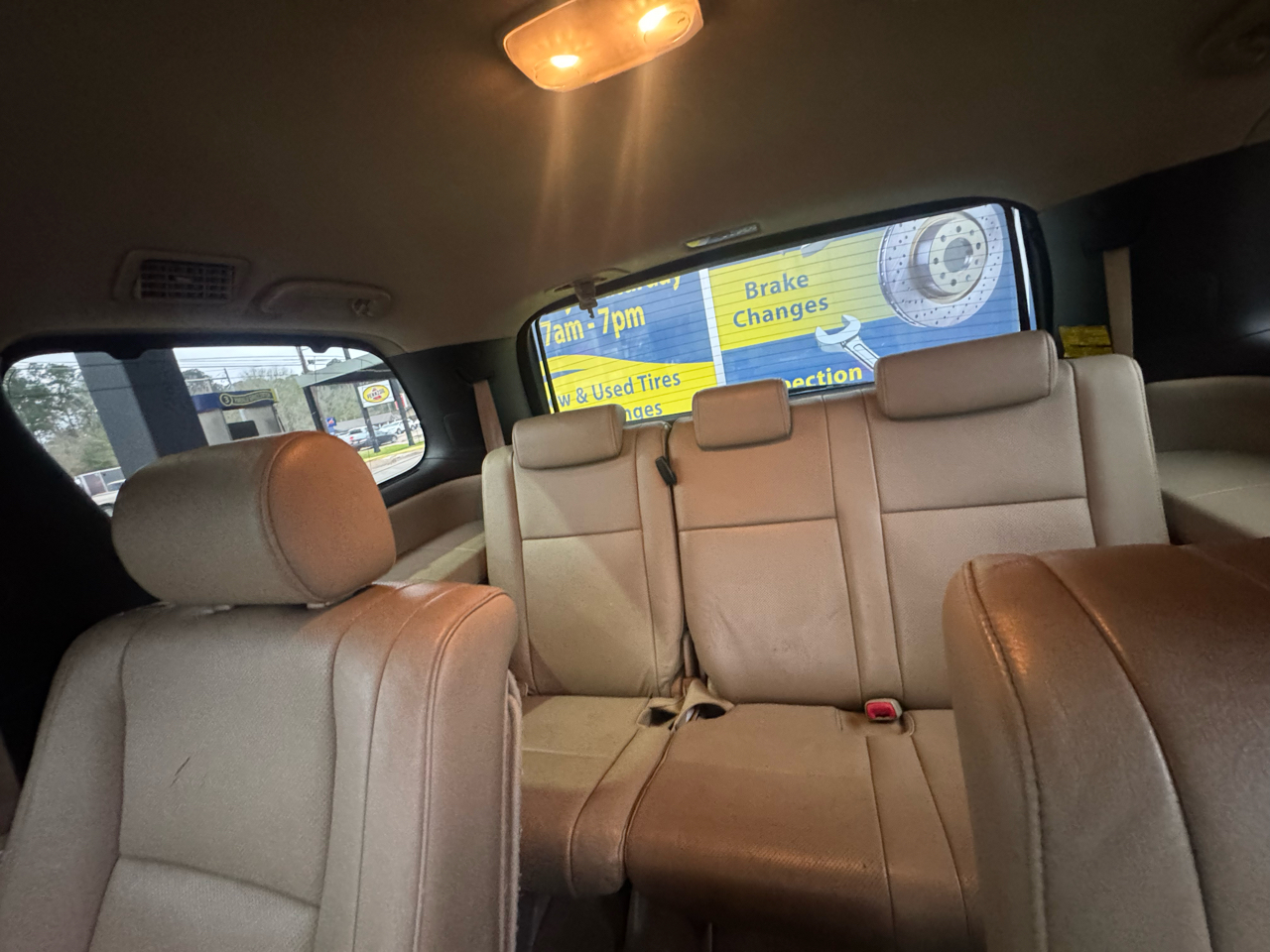 Toyota Sequoia Plantium 2WD 2010