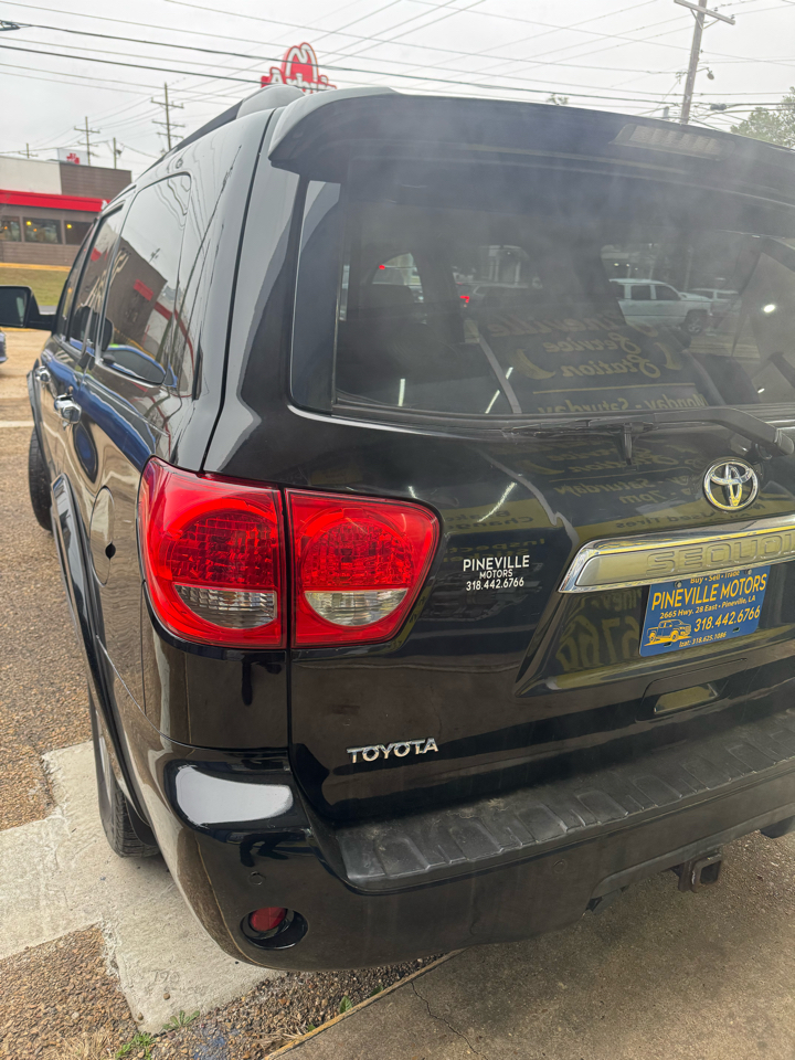 Toyota Sequoia Plantium 2WD 2010