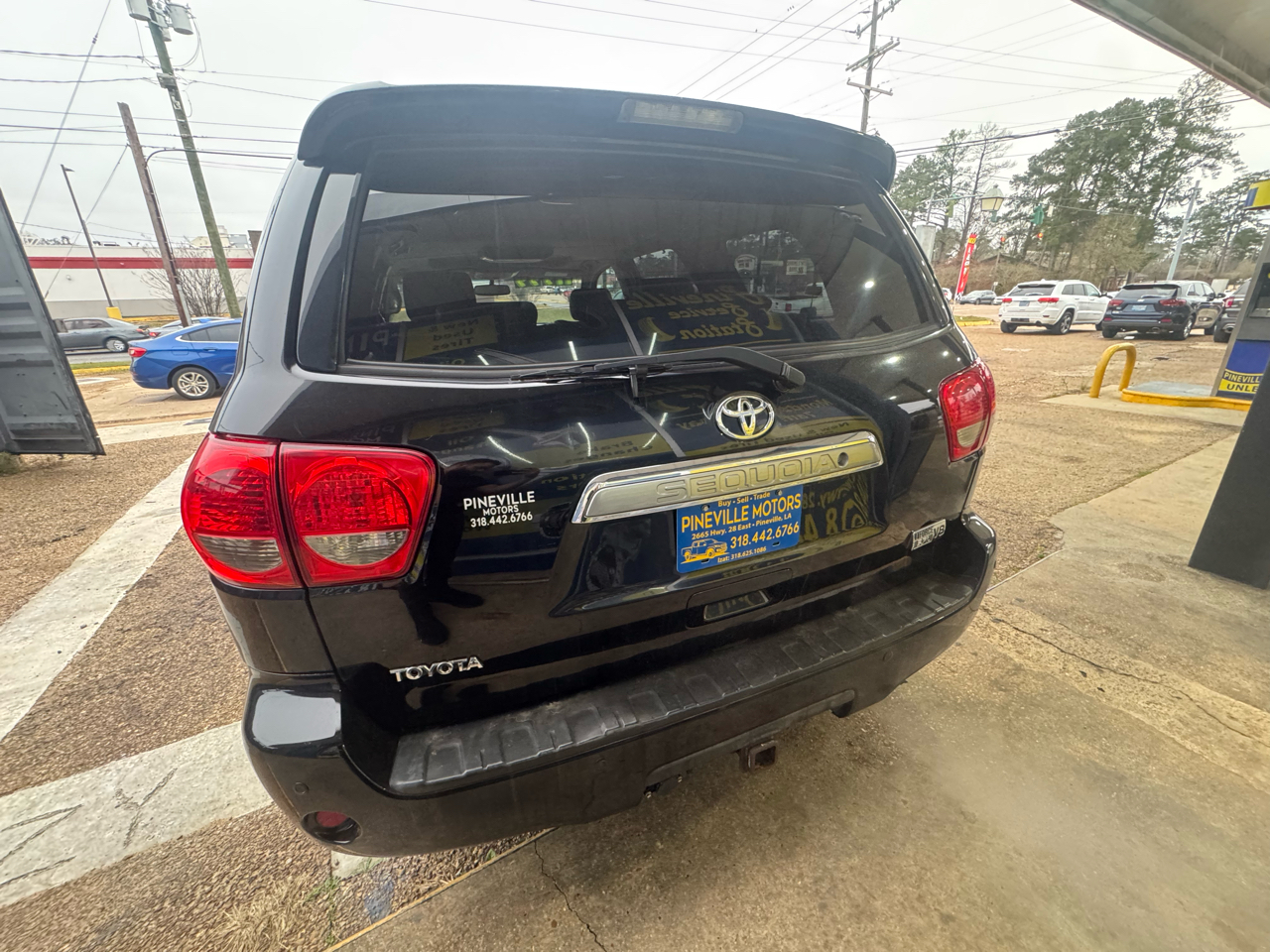 Toyota Sequoia Plantium 2WD 2010