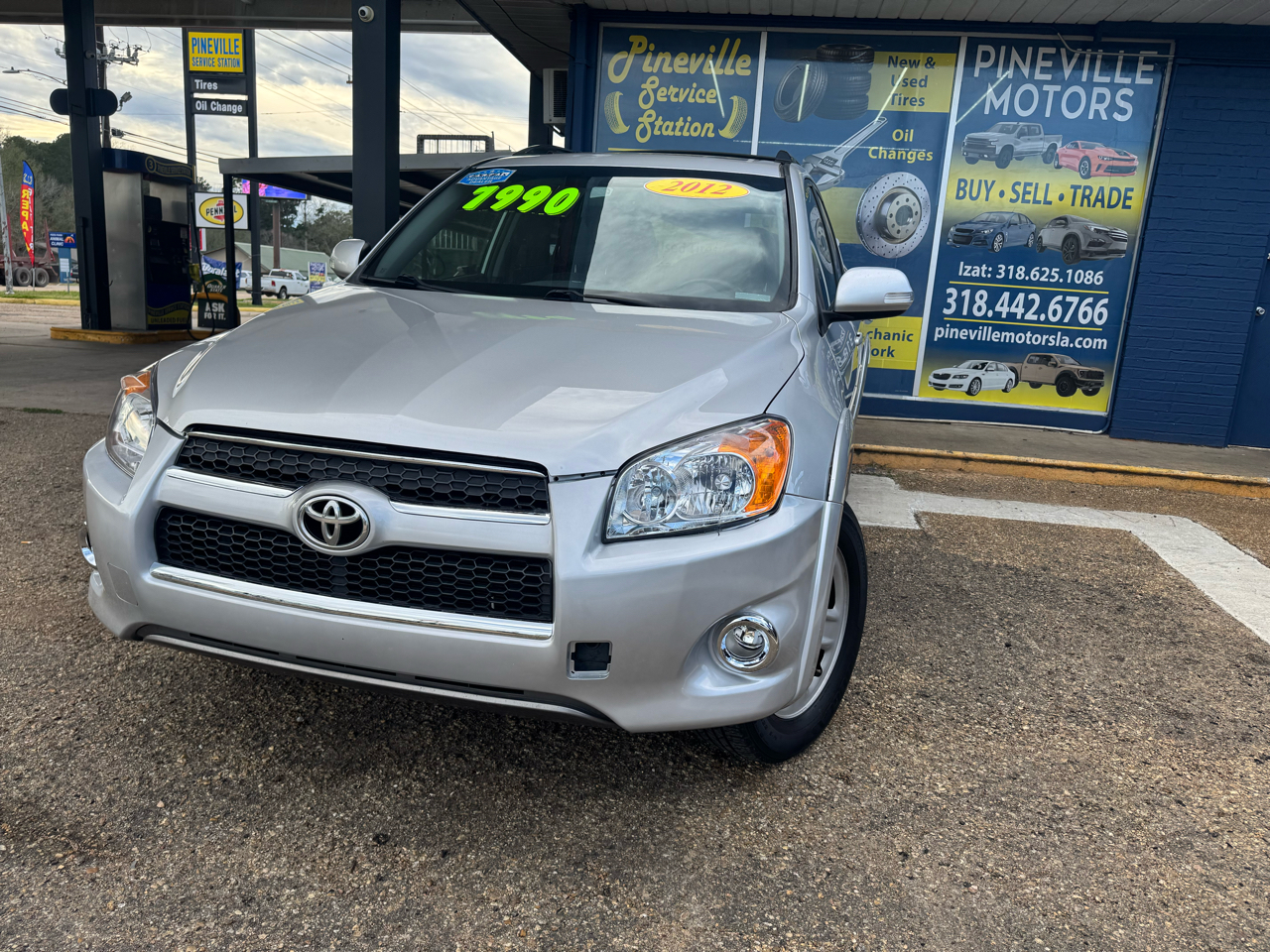 Toyota RAV4 Limited I4 2WD 2012