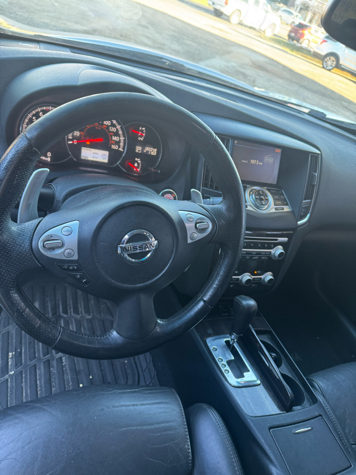 Nissan Maxima SV 2012
