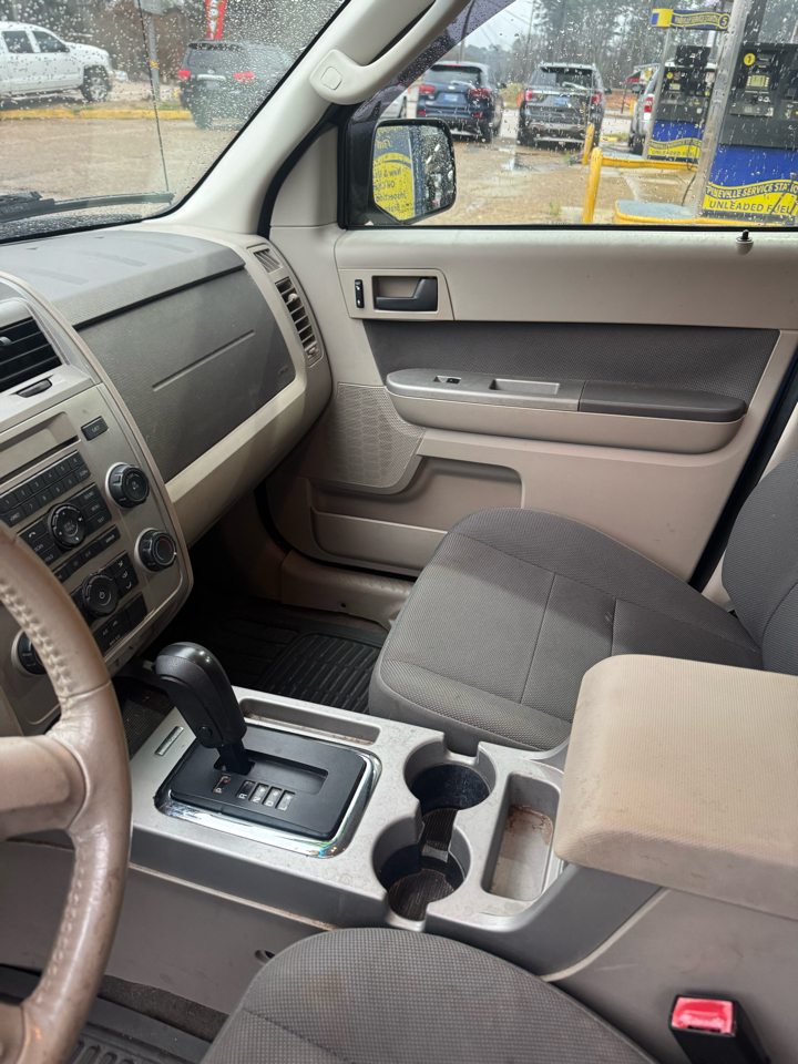 Ford Escape XLT FWD V6 2009