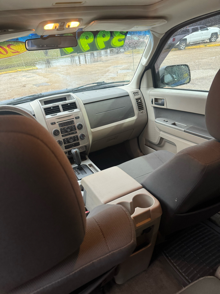 Ford Escape XLT FWD V6 2009