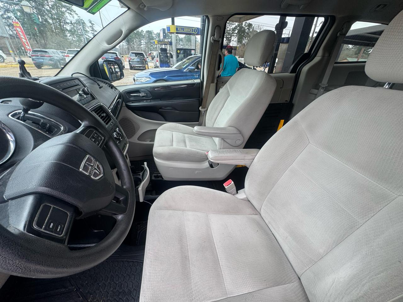 Dodge Grand Caravan SE 2015