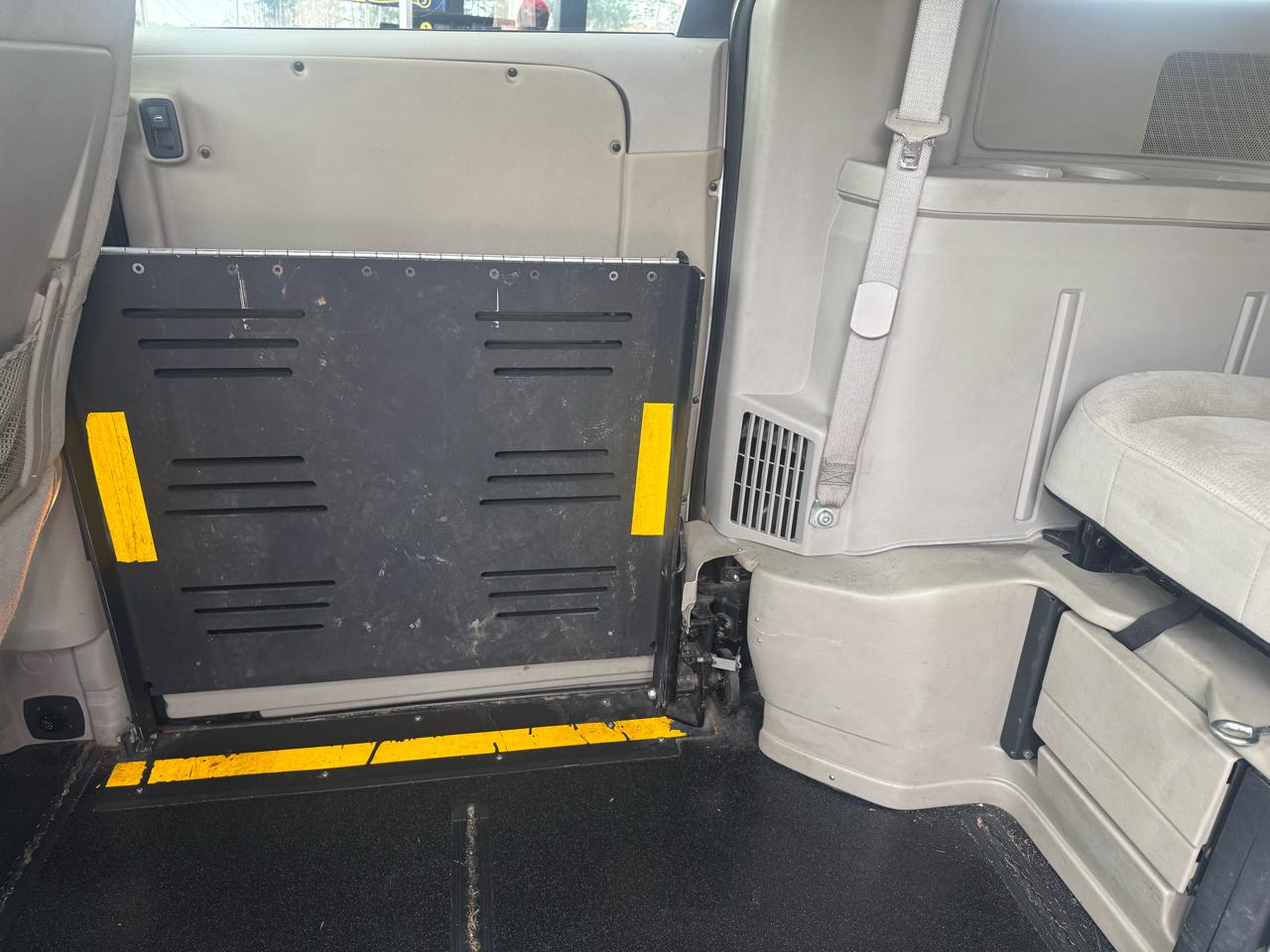 Dodge Grand Caravan SE 2015