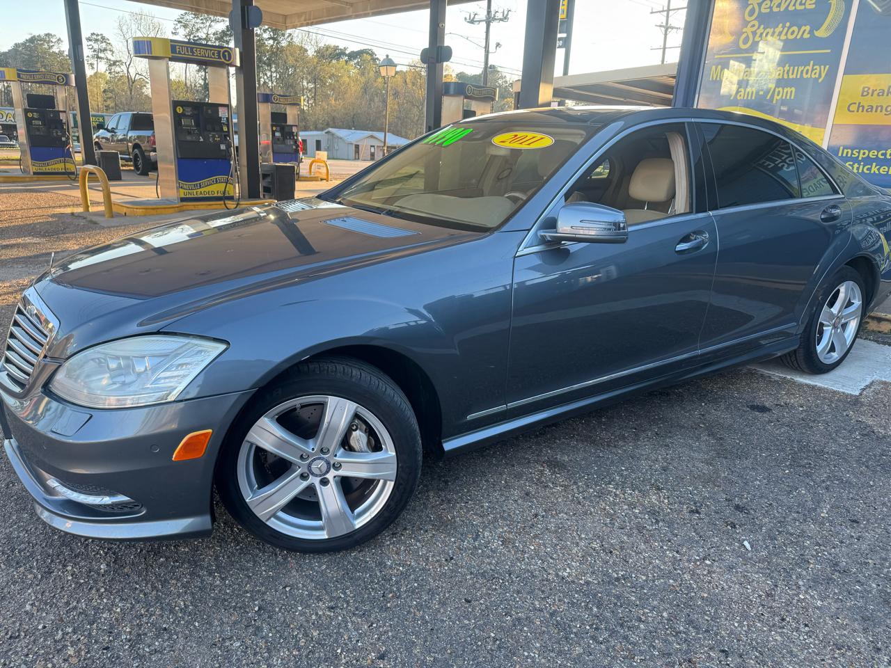 Mercedes-Benz S-Class S550 2011