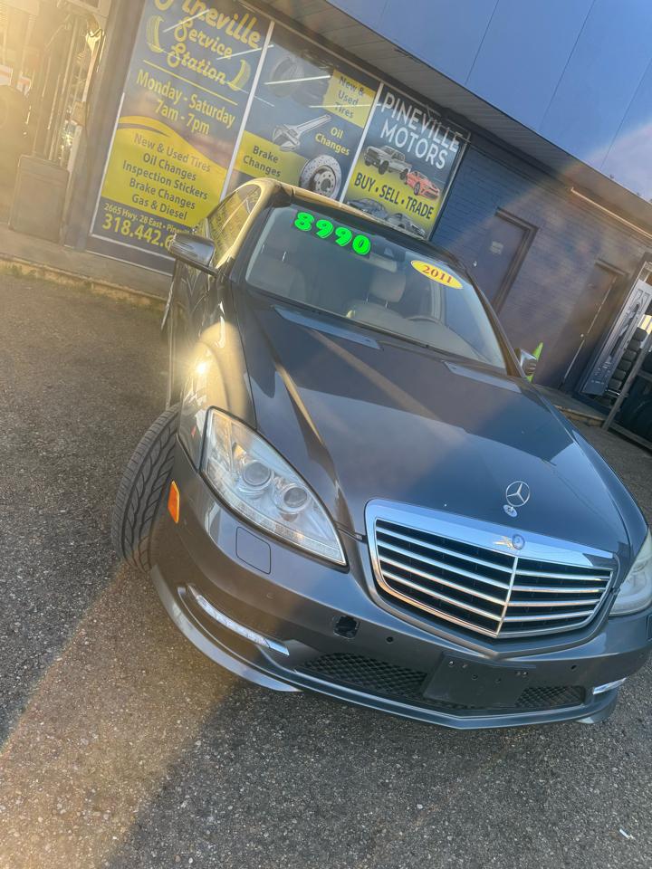 Mercedes-Benz S-Class S550 2011