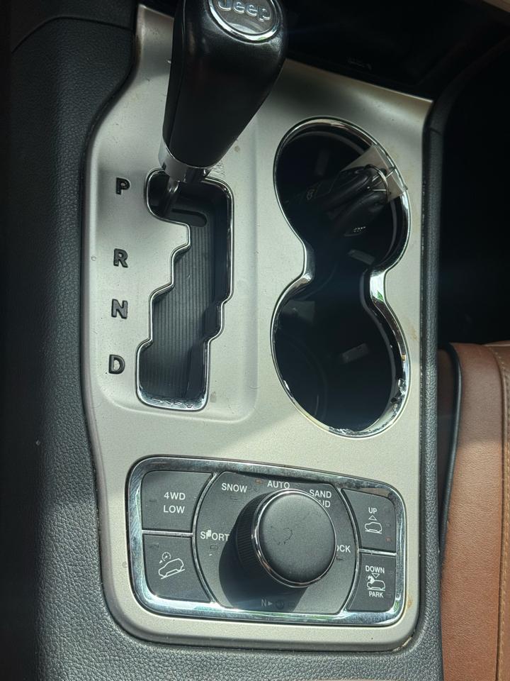 Jeep Grand Cherokee Overland 4WD 2011