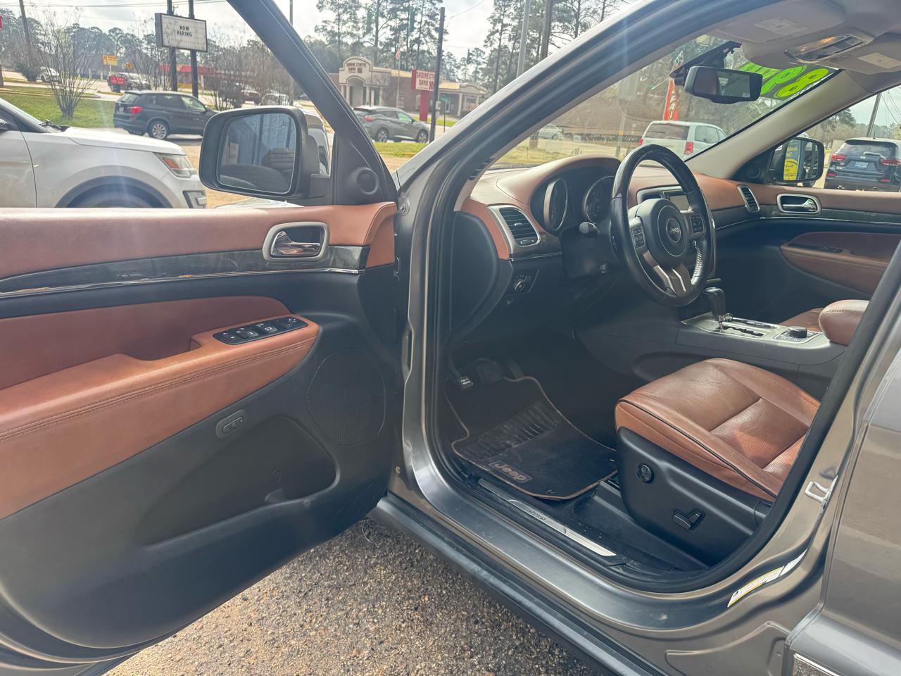 Jeep Grand Cherokee Overland 4WD 2011