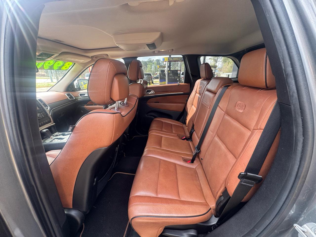 Jeep Grand Cherokee Overland 4WD 2011