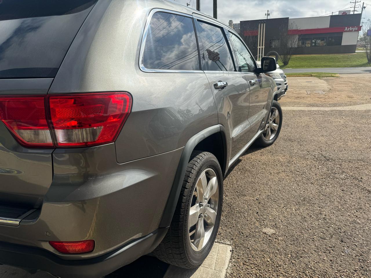 Jeep Grand Cherokee Overland 4WD 2011